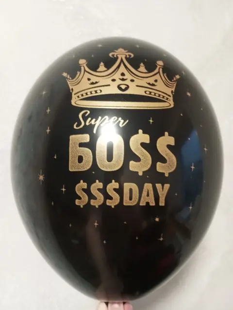 Кулька з написом «Boss $$$day»