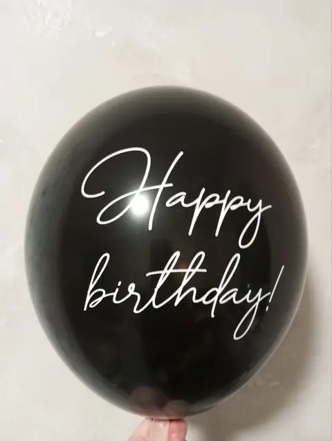 Кулька з написом «Happy birthday!»